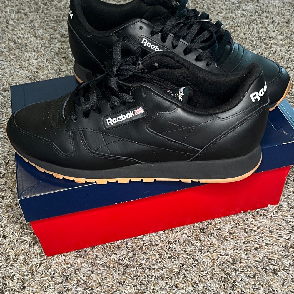 Reebok Men's Black and Tan Sneakers